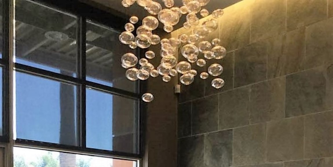 Chandelier with bubble like light bulbs
