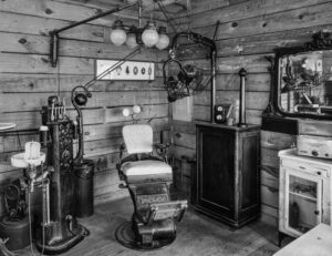 Image of how a dental treatment room looked in the past